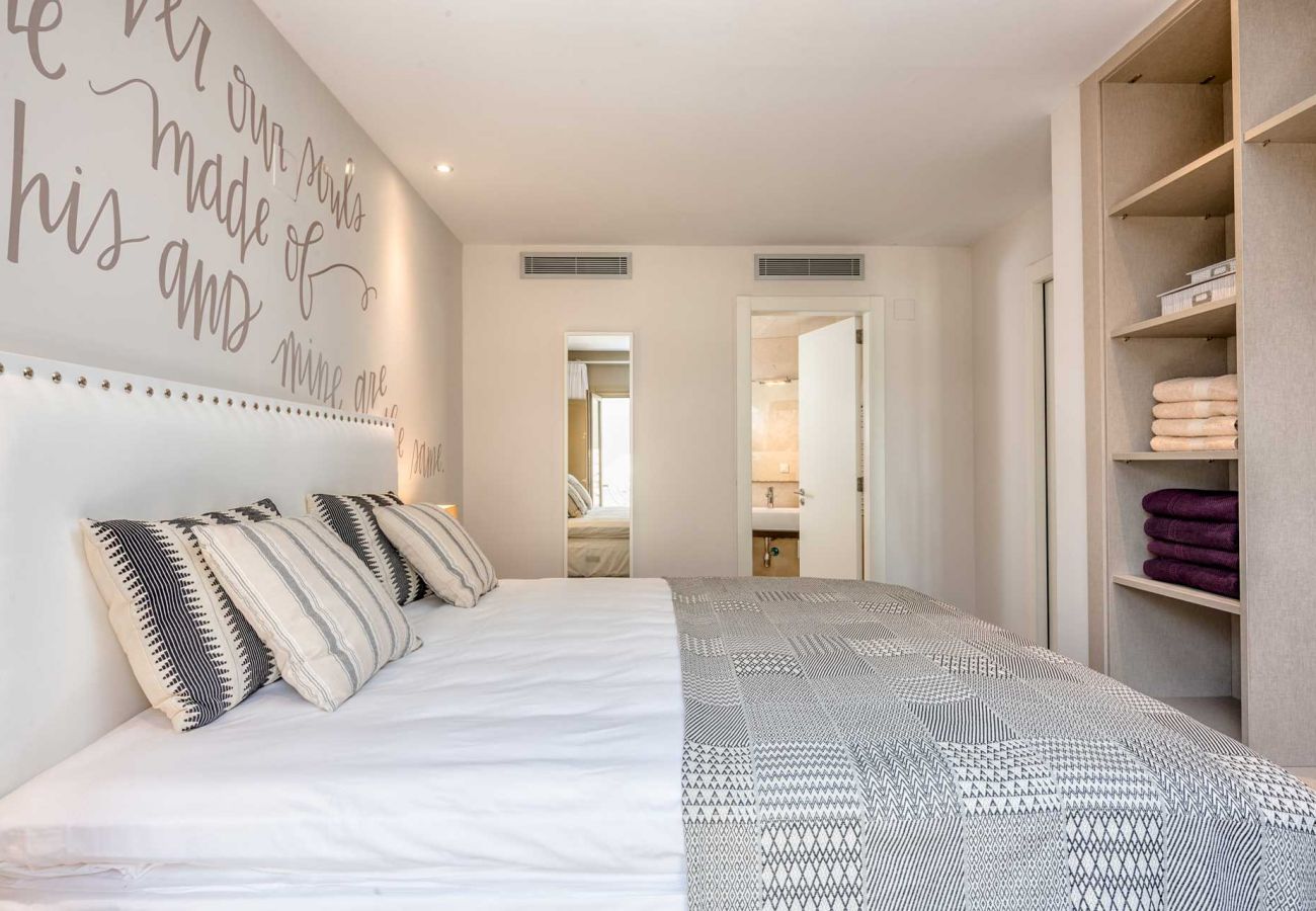 Apartment in Málaga - Felix Saenz - Holiday Penthouse Malaga City Apartment in Málaga - Felix Saenz - Holiday Penthouse Malaga City