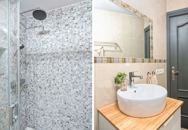 Apartment in Málaga - Christina - Holiday Penthouse Malaga City Apartment in Málaga - Christina - Holiday Penthouse Malaga City