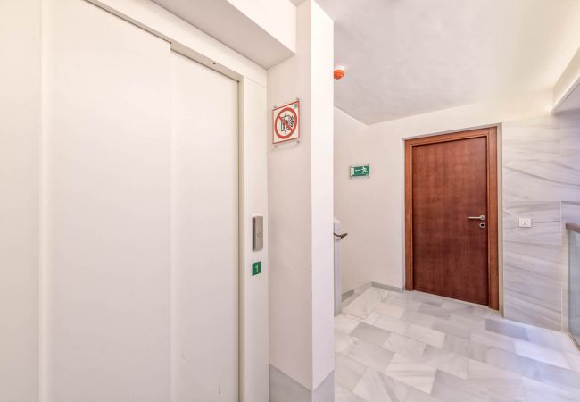Apartment in Málaga - Albeniz - Holiday apartment Malaga City Apartment in Málaga - Albeniz - Holiday apartment Malaga City