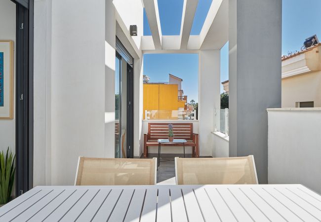 Apartment in Málaga - Jabega - Holiday townhouse in Pedregalejo Apartment in Málaga - Jabega - Holiday townhouse in Pedregalejo